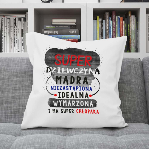 Poduszka Prezent Dzień Kobiet MA CHŁOPAKA