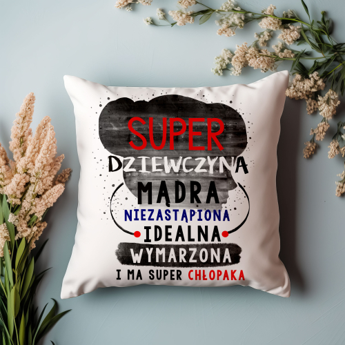 Poduszka Prezent Dzień Kobiet MA CHŁOPAKA